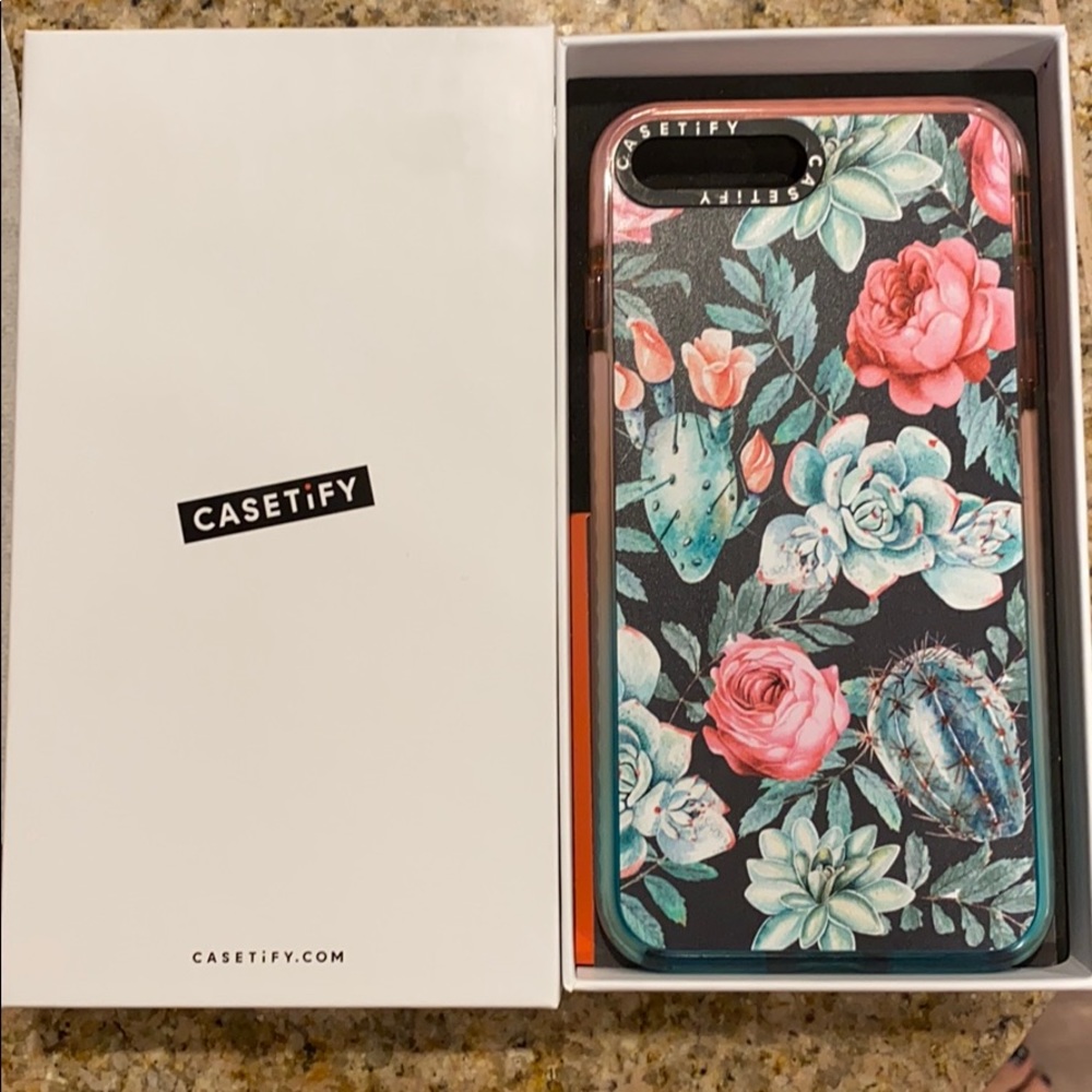 Casetify IPhone 7 Plus Cactus phone case